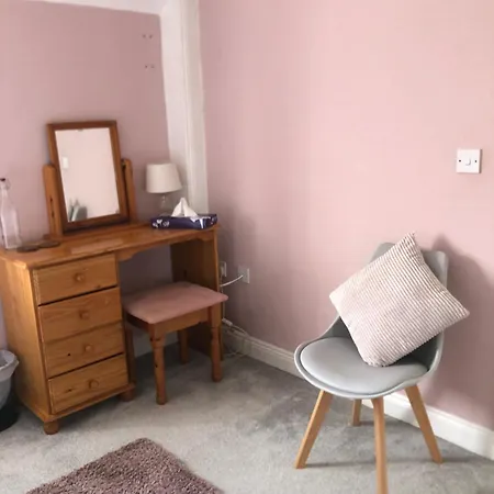 Wellfield House * 웩스퍼드